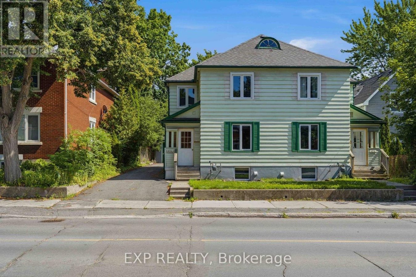 452 SUNNYSIDE AVENUE - Photo 1
