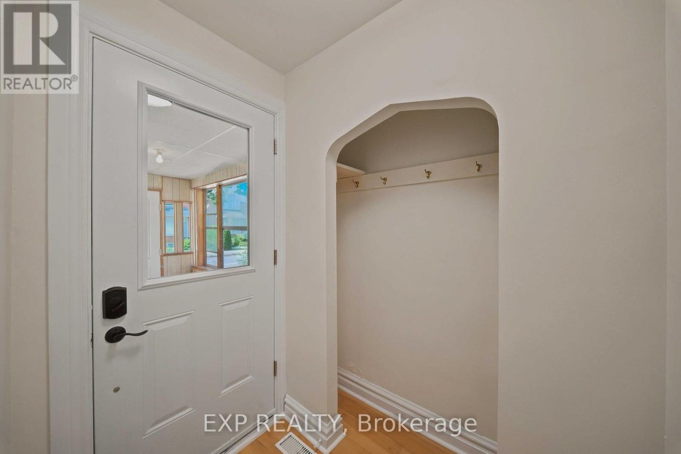 452 SUNNYSIDE AVENUE - Photo 3