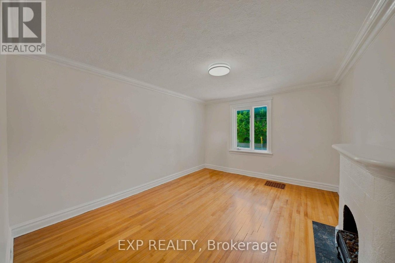 452 SUNNYSIDE AVENUE - Photo 5