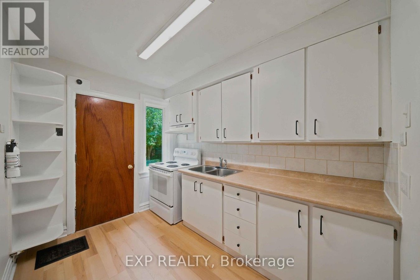452 SUNNYSIDE AVENUE - Photo 10