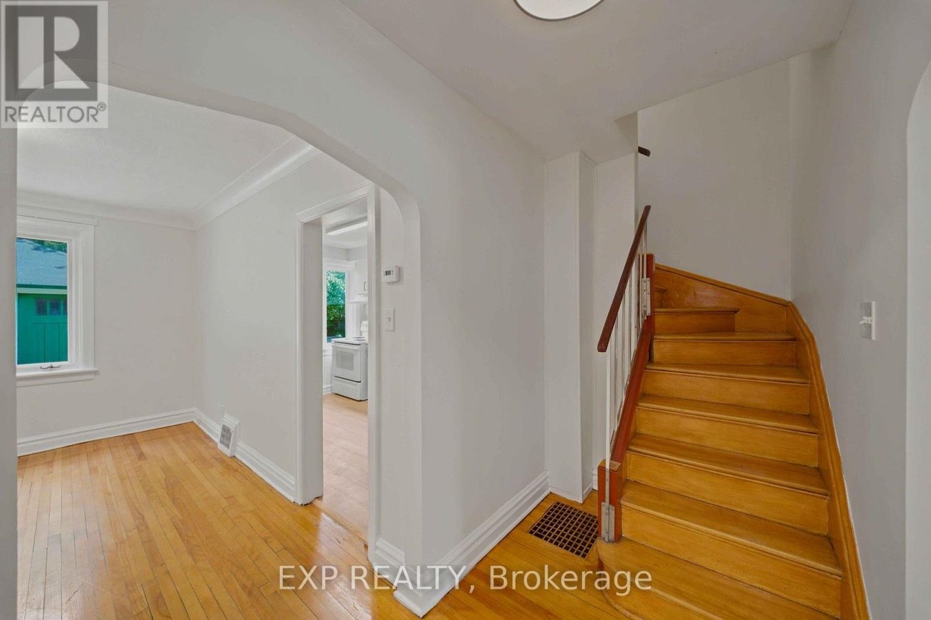 452 SUNNYSIDE AVENUE - Photo 12