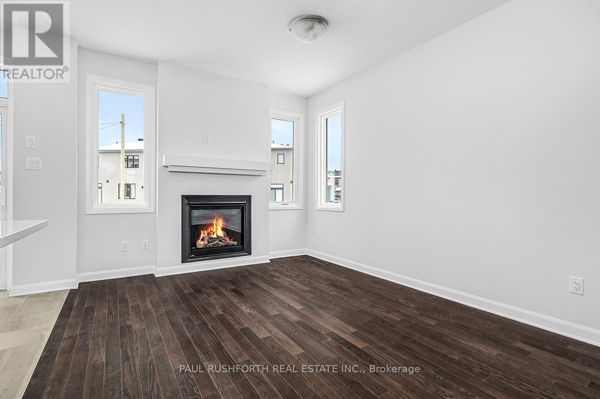 511 CONVENIRE ROW - Photo 2