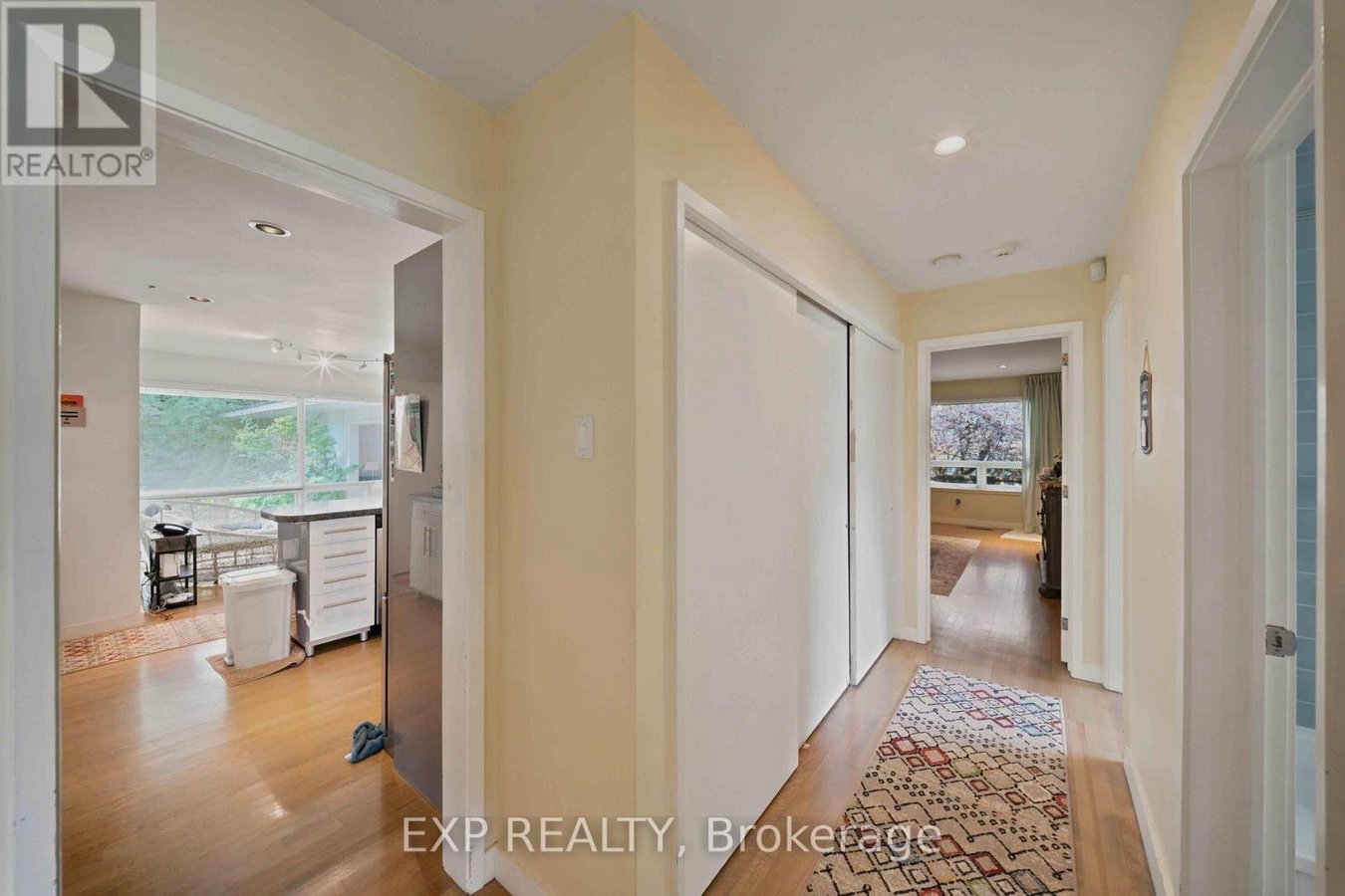 304 ROGER ROAD - Photo 11