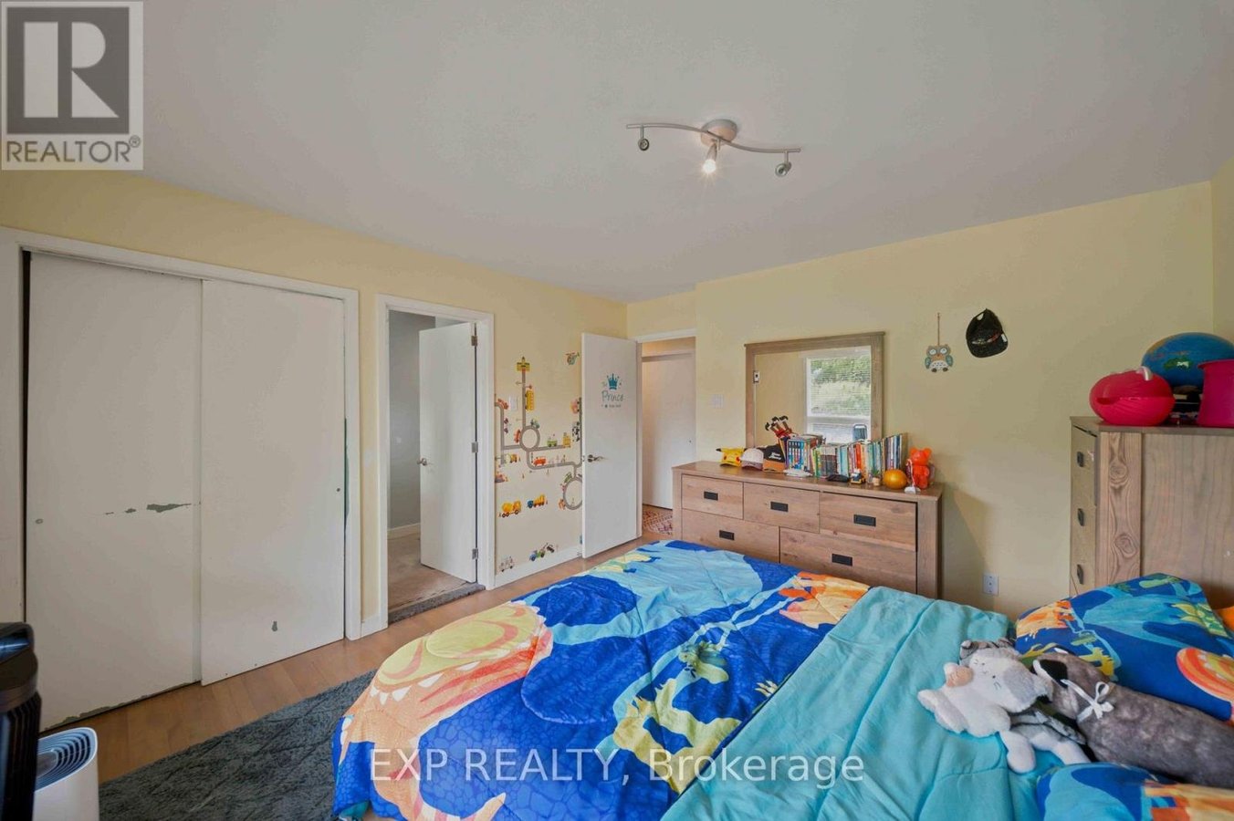 304 ROGER ROAD - Photo 23