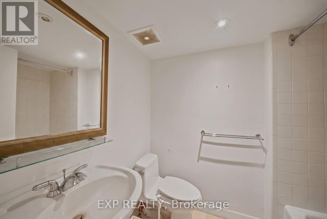 304 ROGER ROAD - Photo 39