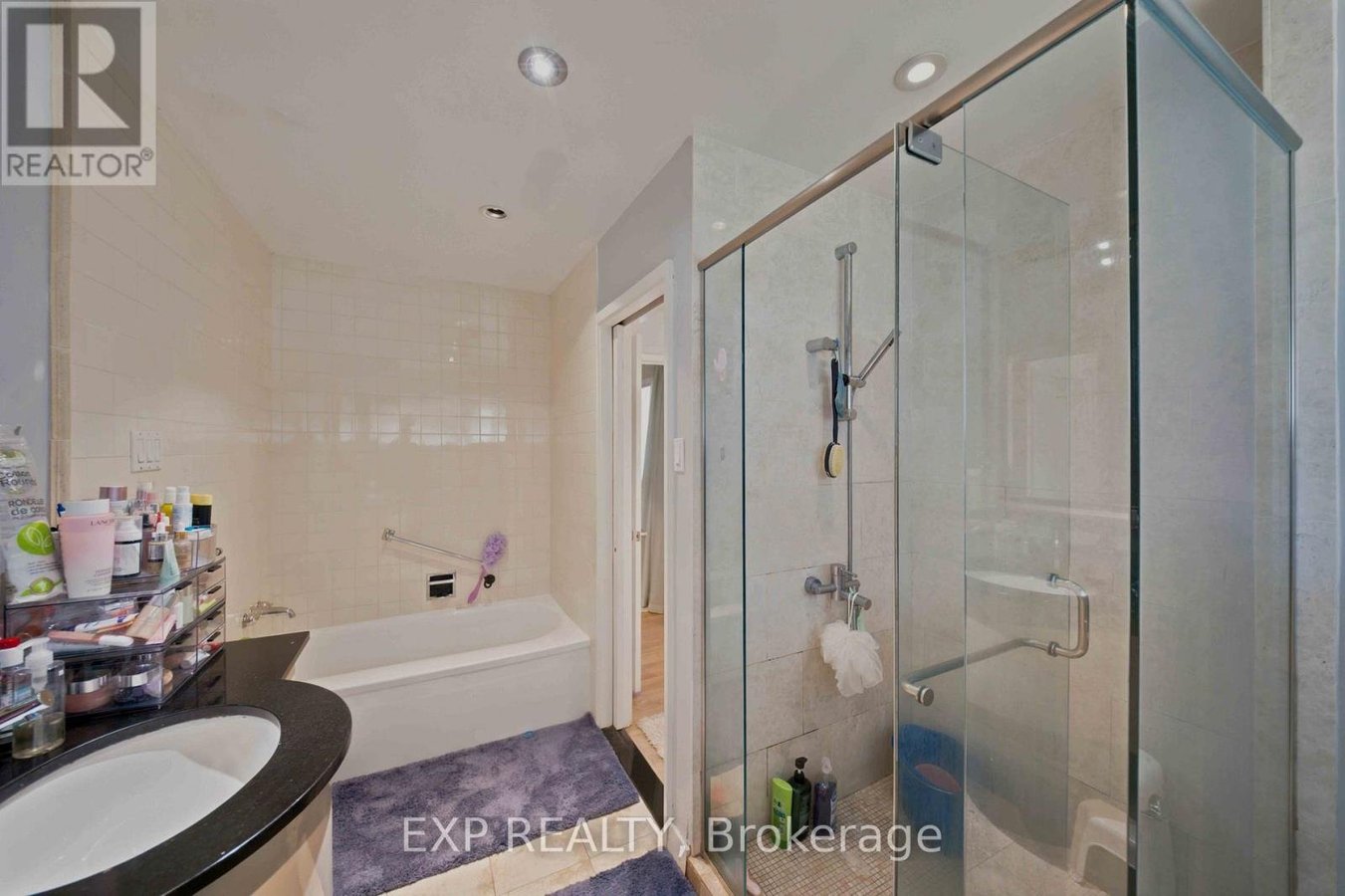 304 ROGER ROAD - Photo 20