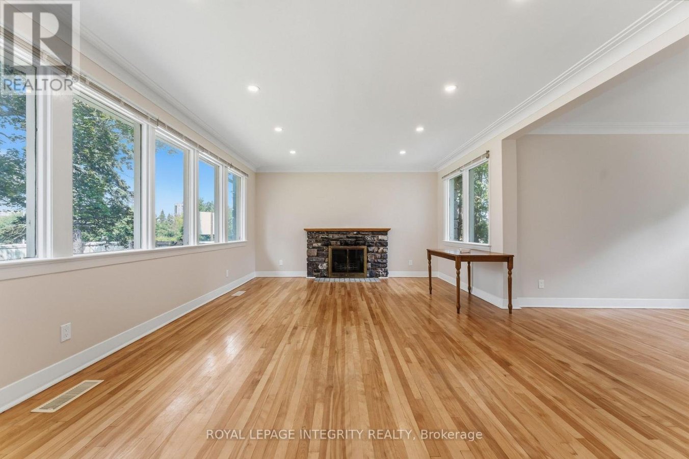 1873 FAIRBANKS AVENUE - Photo 4
