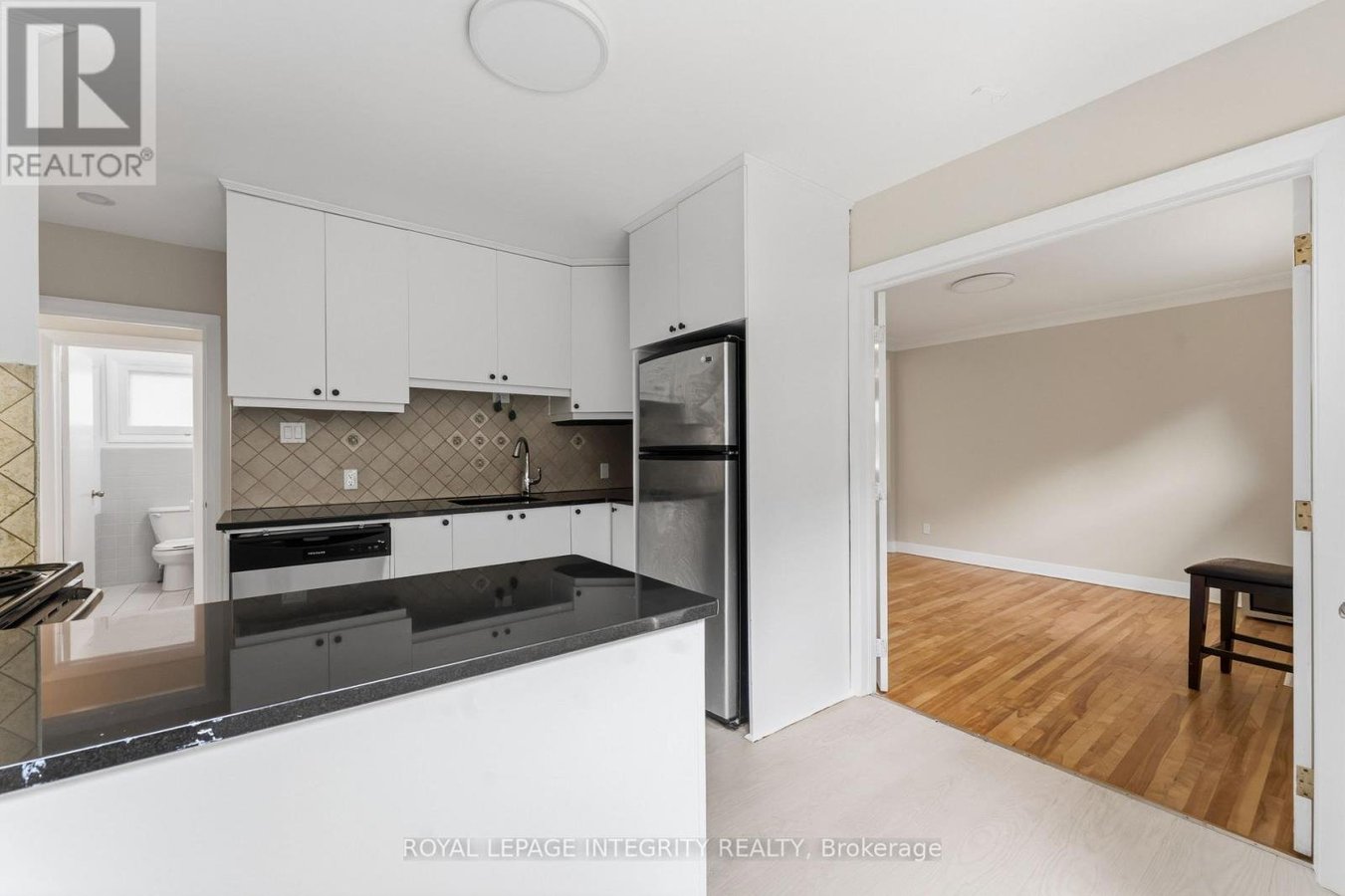 1873 FAIRBANKS AVENUE - Photo 12