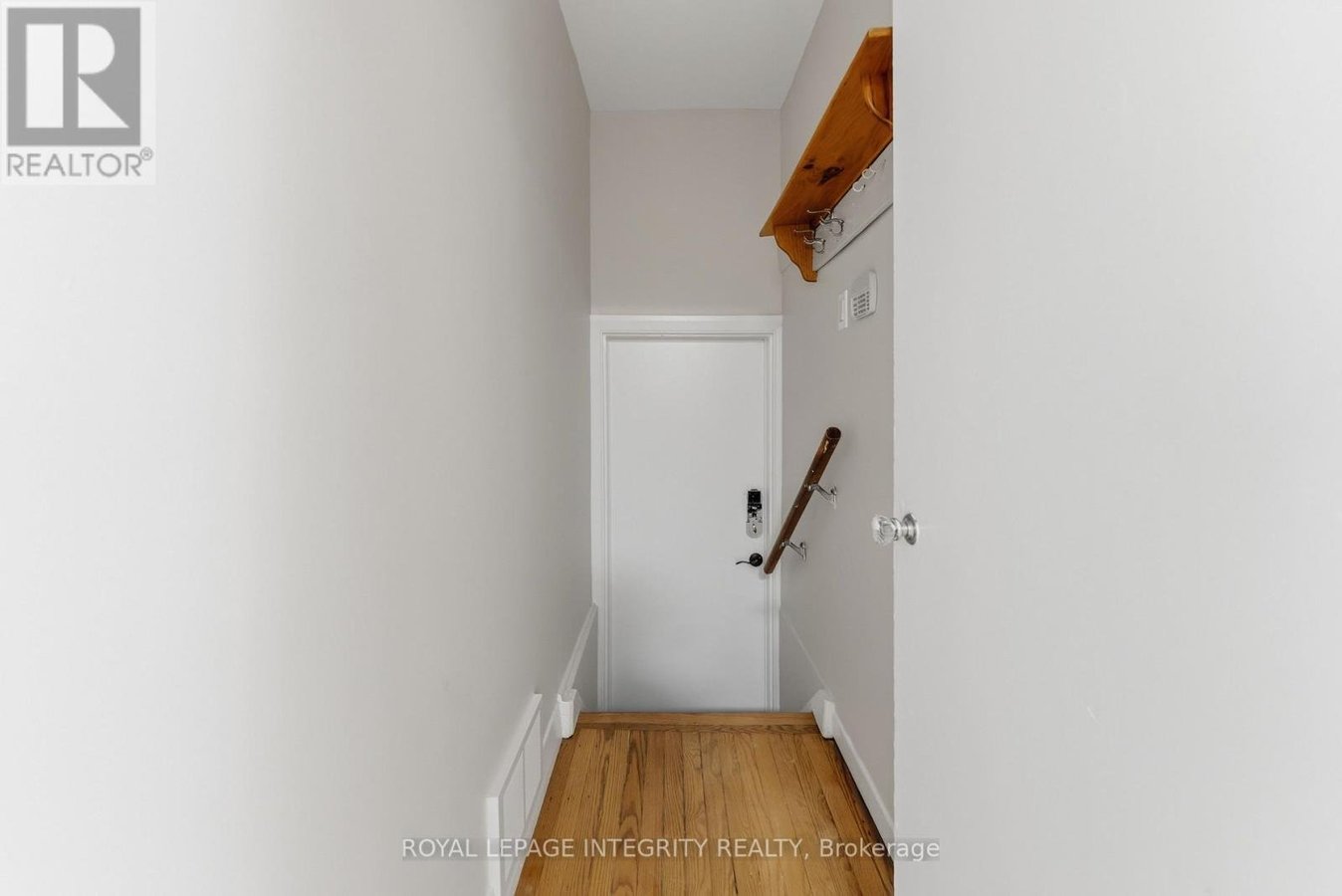 1873 FAIRBANKS AVENUE - Photo 16