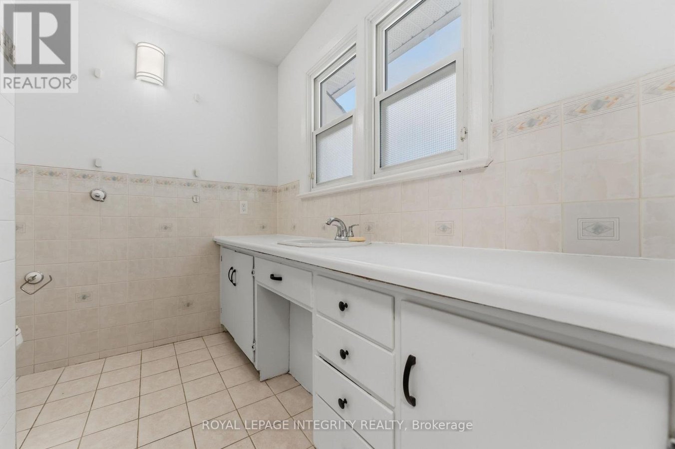 1873 FAIRBANKS AVENUE - Photo 19