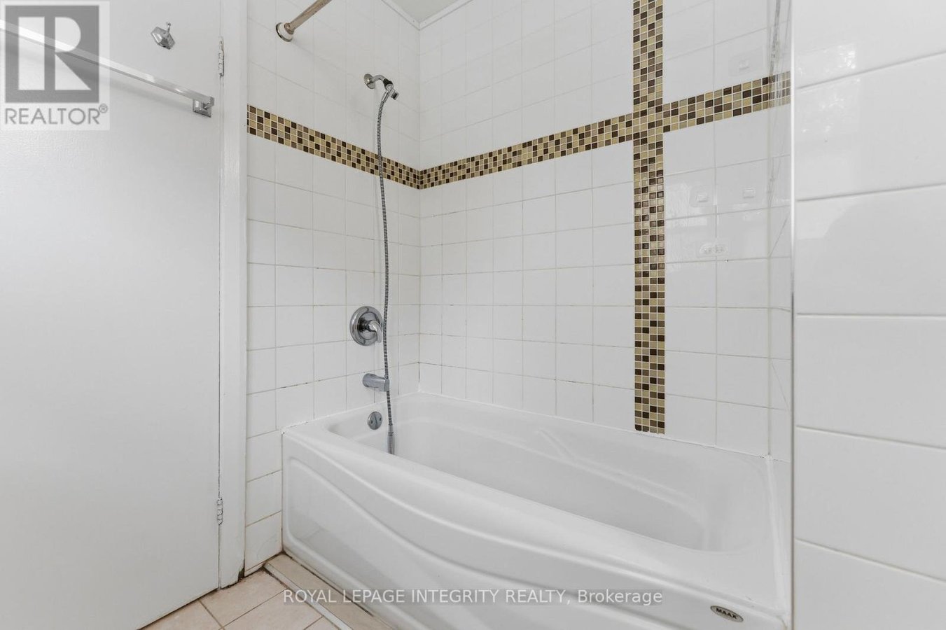 1873 FAIRBANKS AVENUE - Photo 20