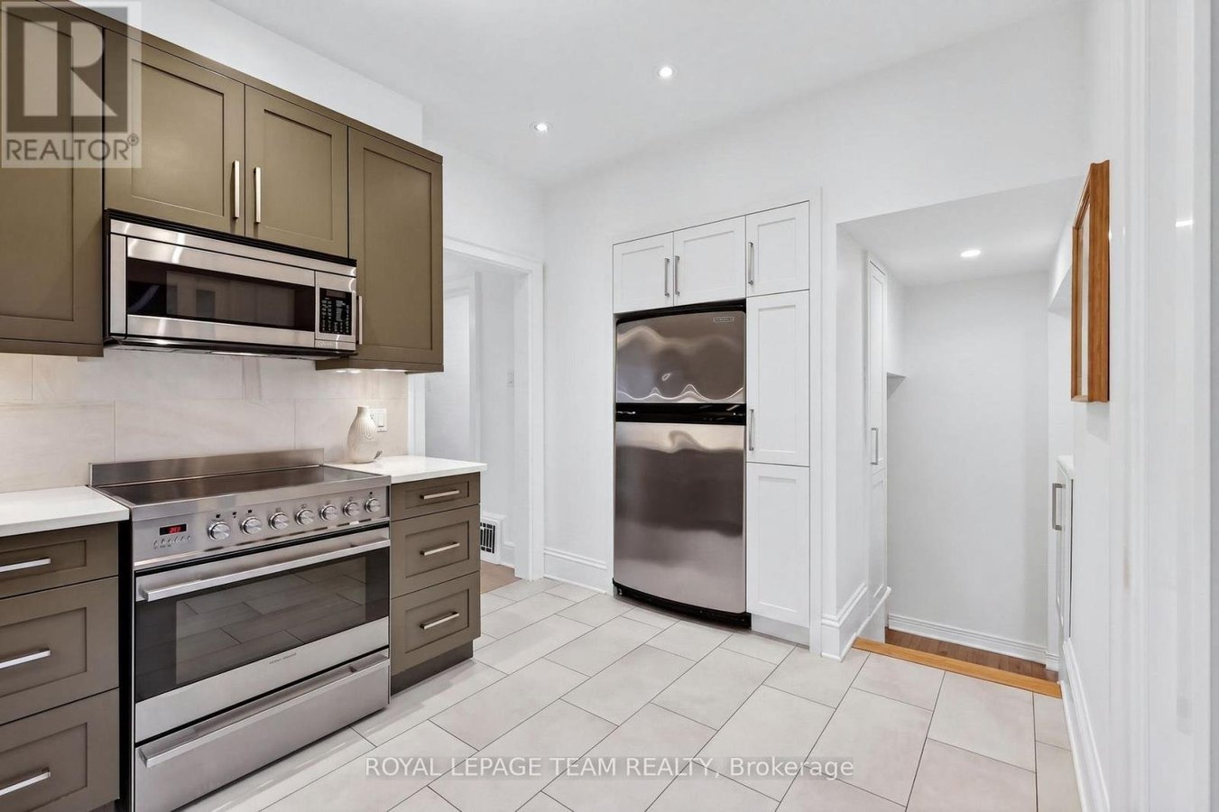 131 ACACIA AVENUE - Photo 14
