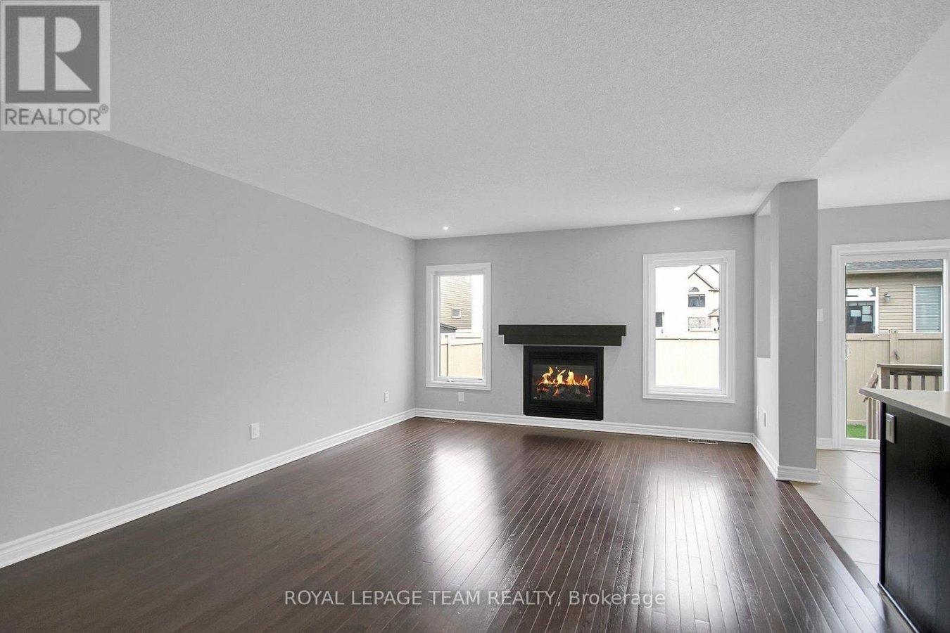 208 MISSION TRAIL CRESCENT - Photo 6