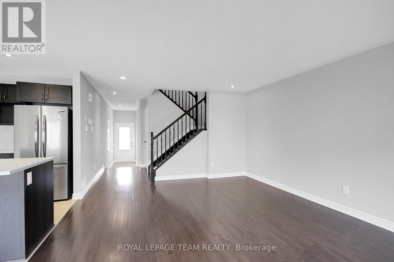208 MISSION TRAIL CRESCENT - Photo 10