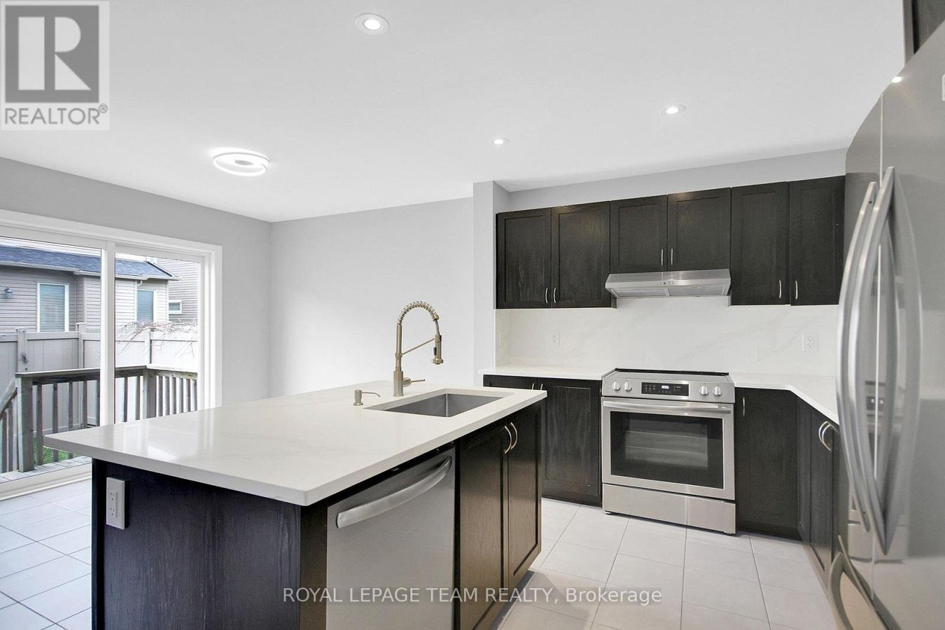 208 MISSION TRAIL CRESCENT - Photo 15