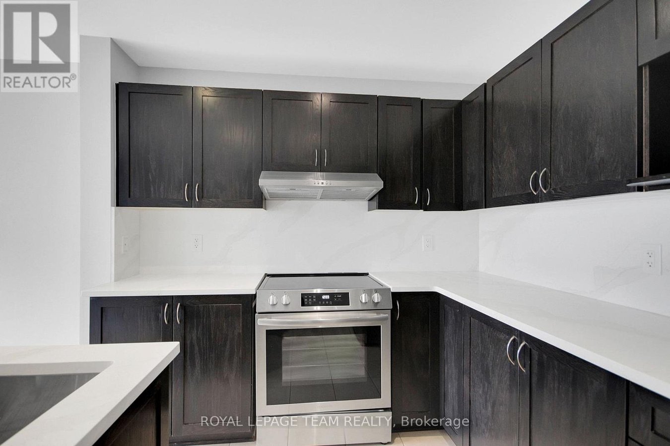 208 MISSION TRAIL CRESCENT - Photo 16