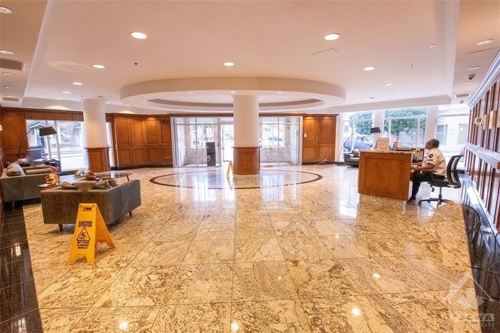 195 Besserer Street - Photo 2