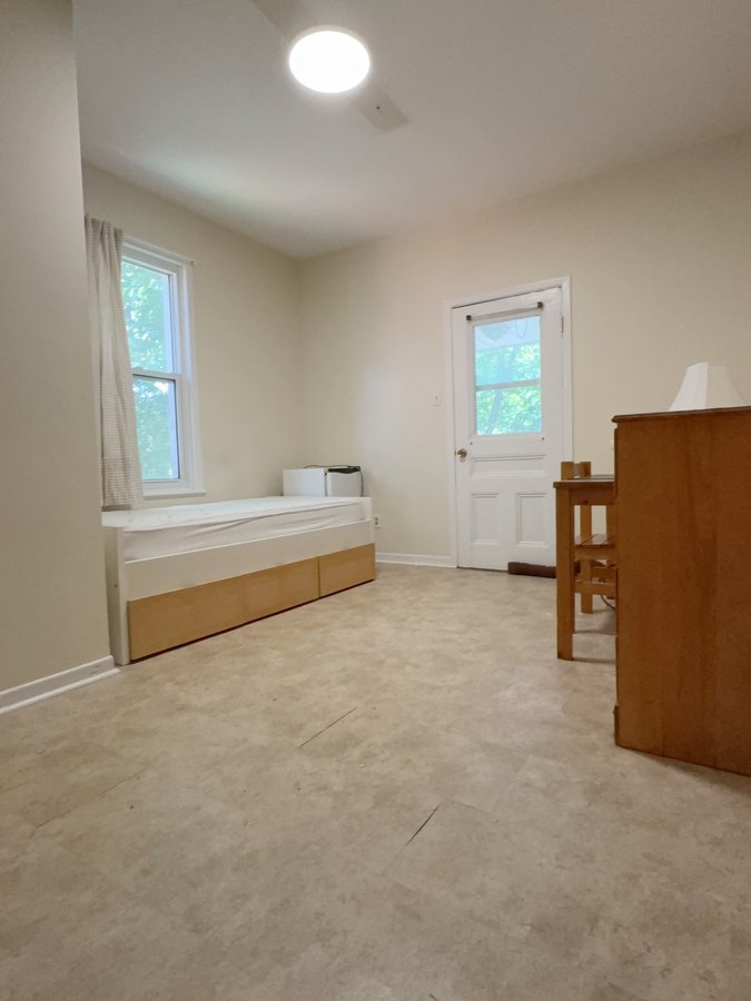 58 Russell Avenue - Photo 2