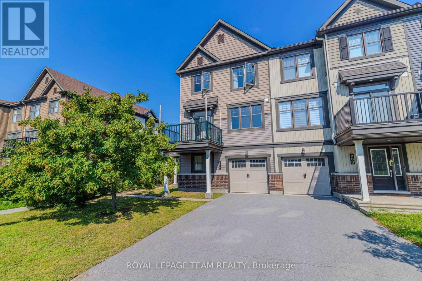 236 HALYARD WAY - Photo 2