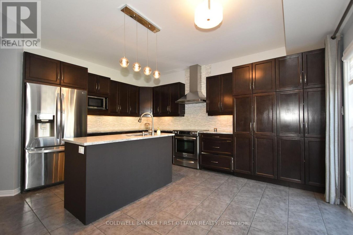 413 BLACKLEAF DRIVE - Photo 7