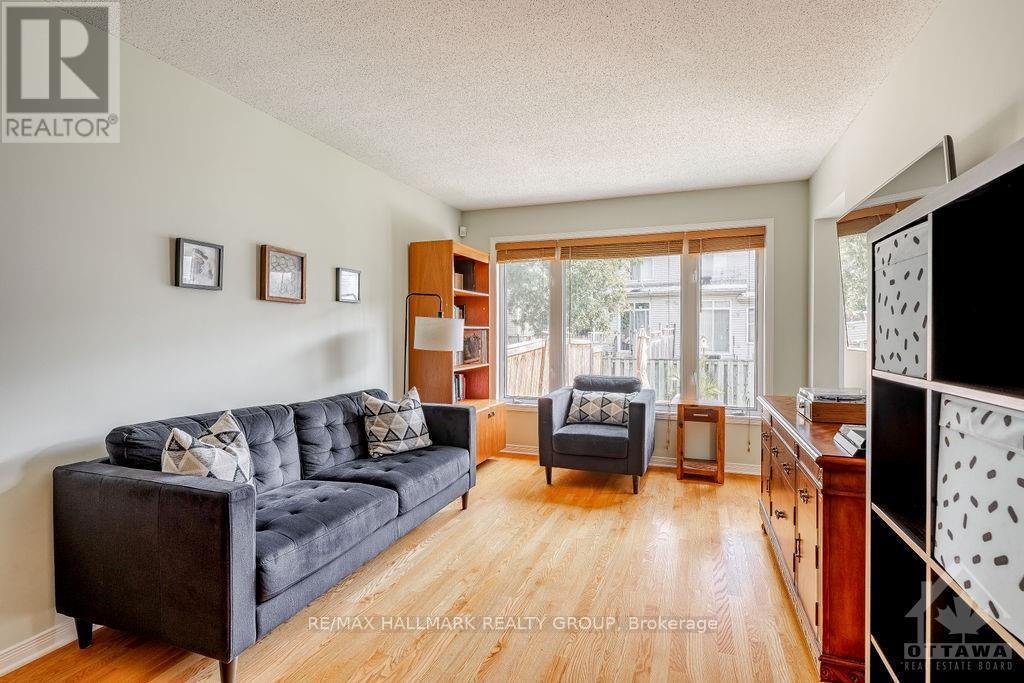 13 UPNEY DRIVE - Photo 6