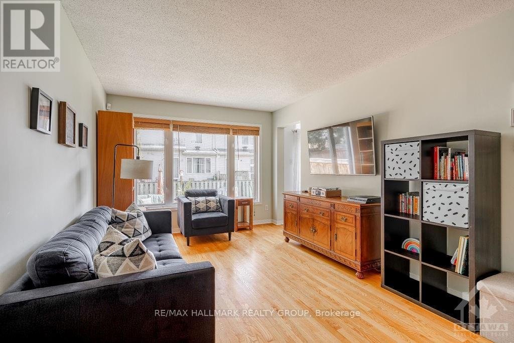 13 UPNEY DRIVE - Photo 7