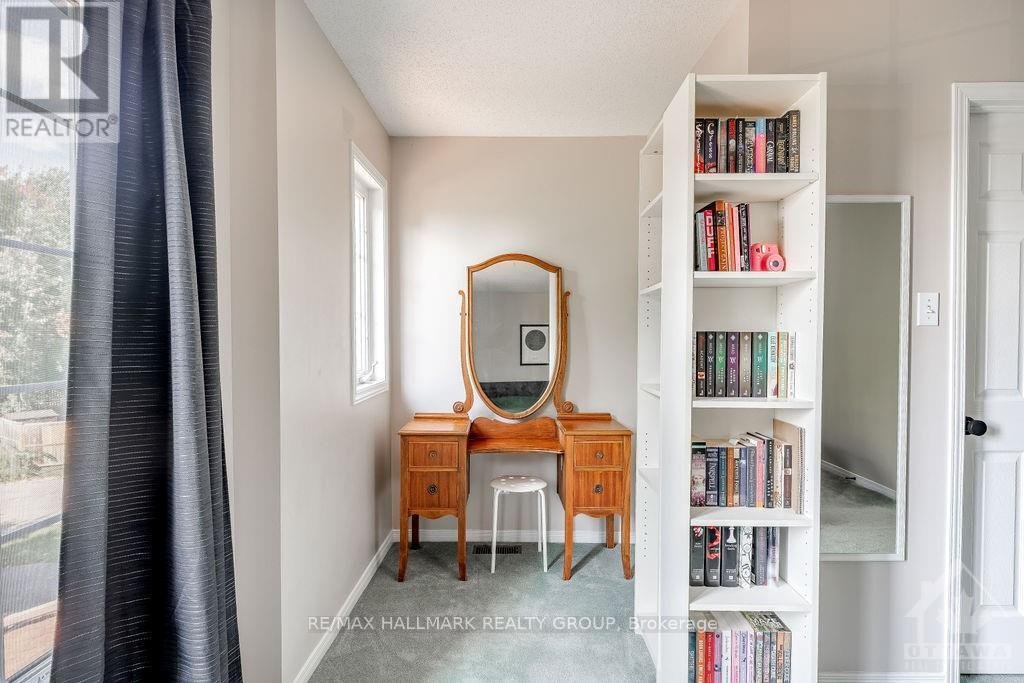 13 UPNEY DRIVE - Photo 16