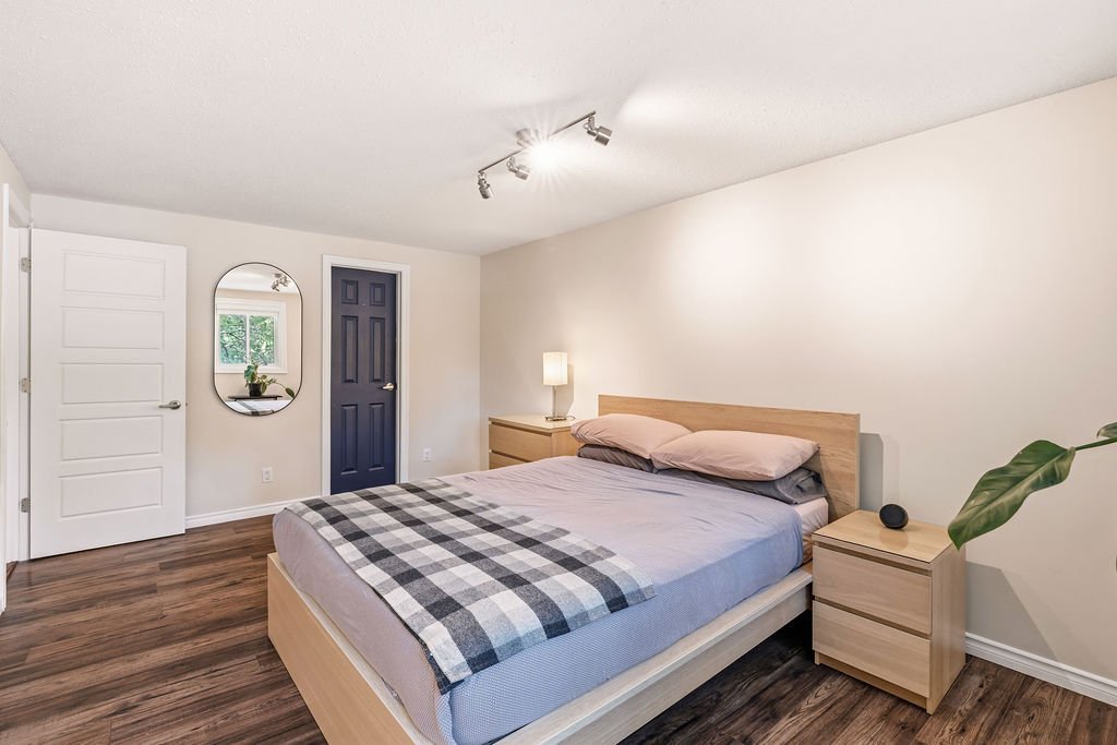 409 Montfort Street - Photo 19