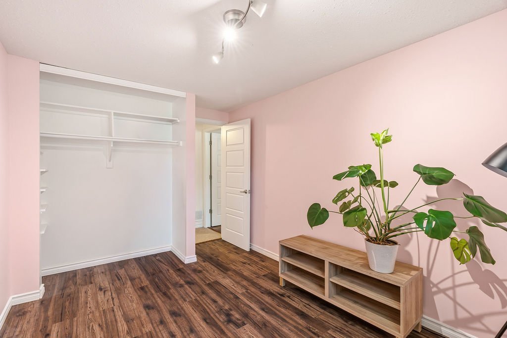 409 Montfort Street - Photo 25