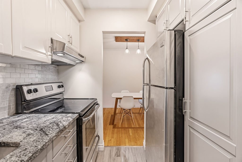409 Montfort Street - Photo 16
