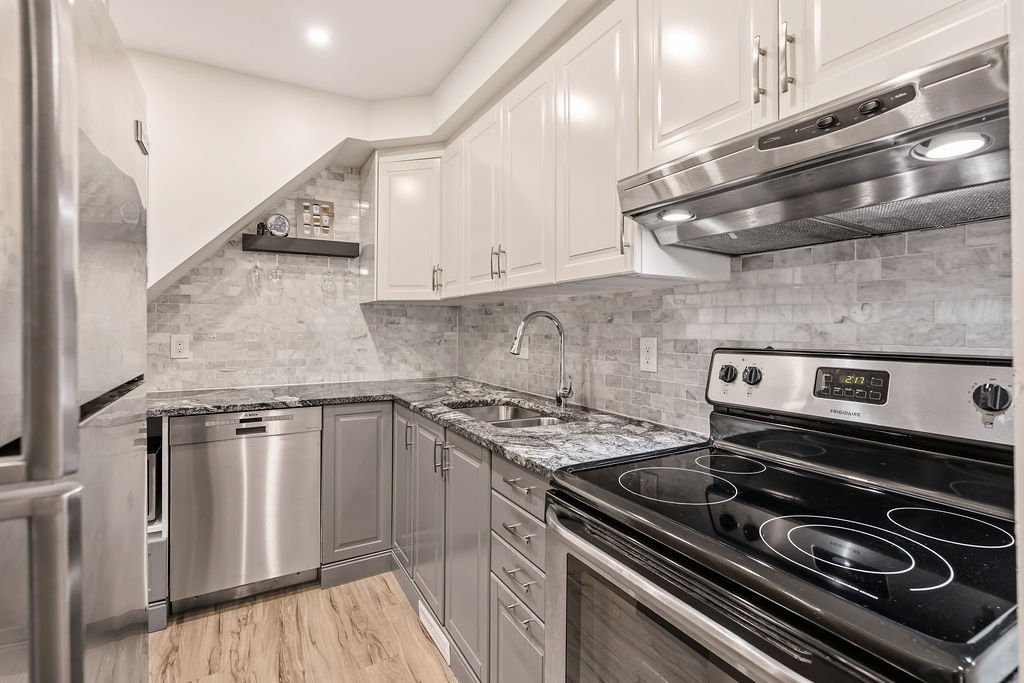 409 Montfort Street - Photo 15