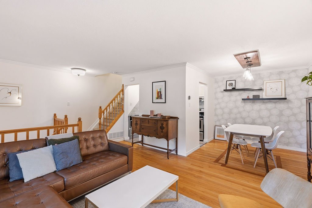 409 Montfort Street - Photo 11
