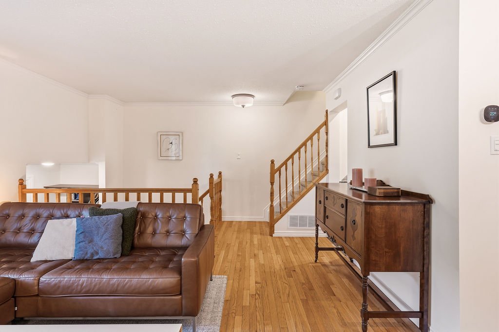 409 Montfort Street - Photo 10