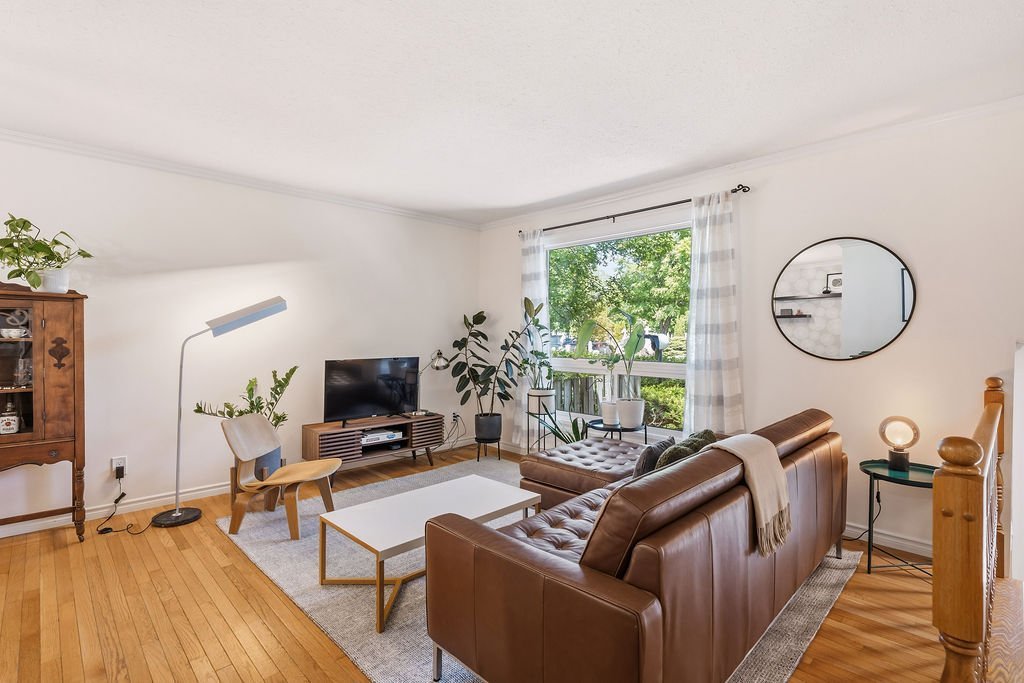 409 Montfort Street - Photo 7