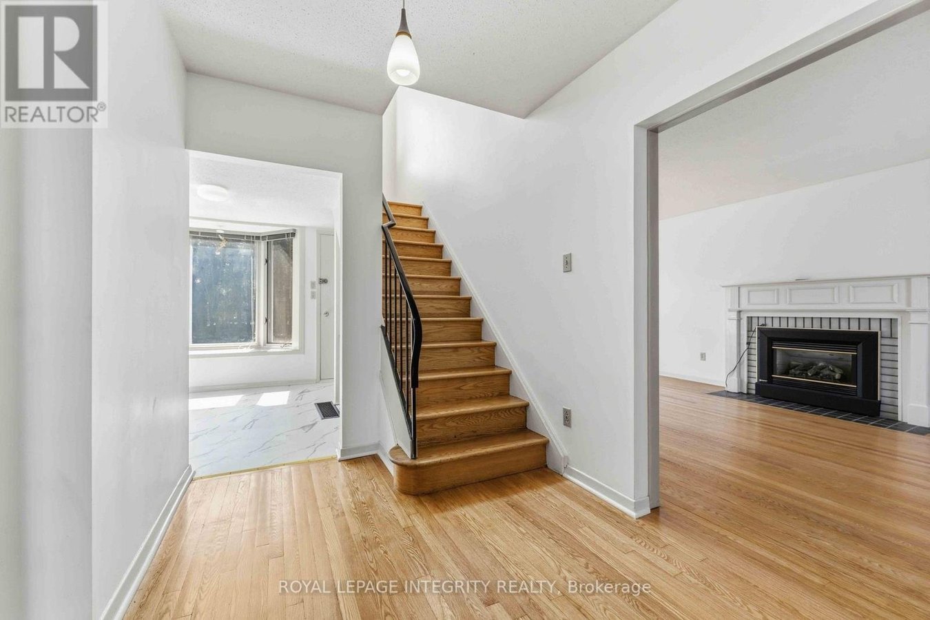 1842 PLAYFAIR DRIVE - Photo 3