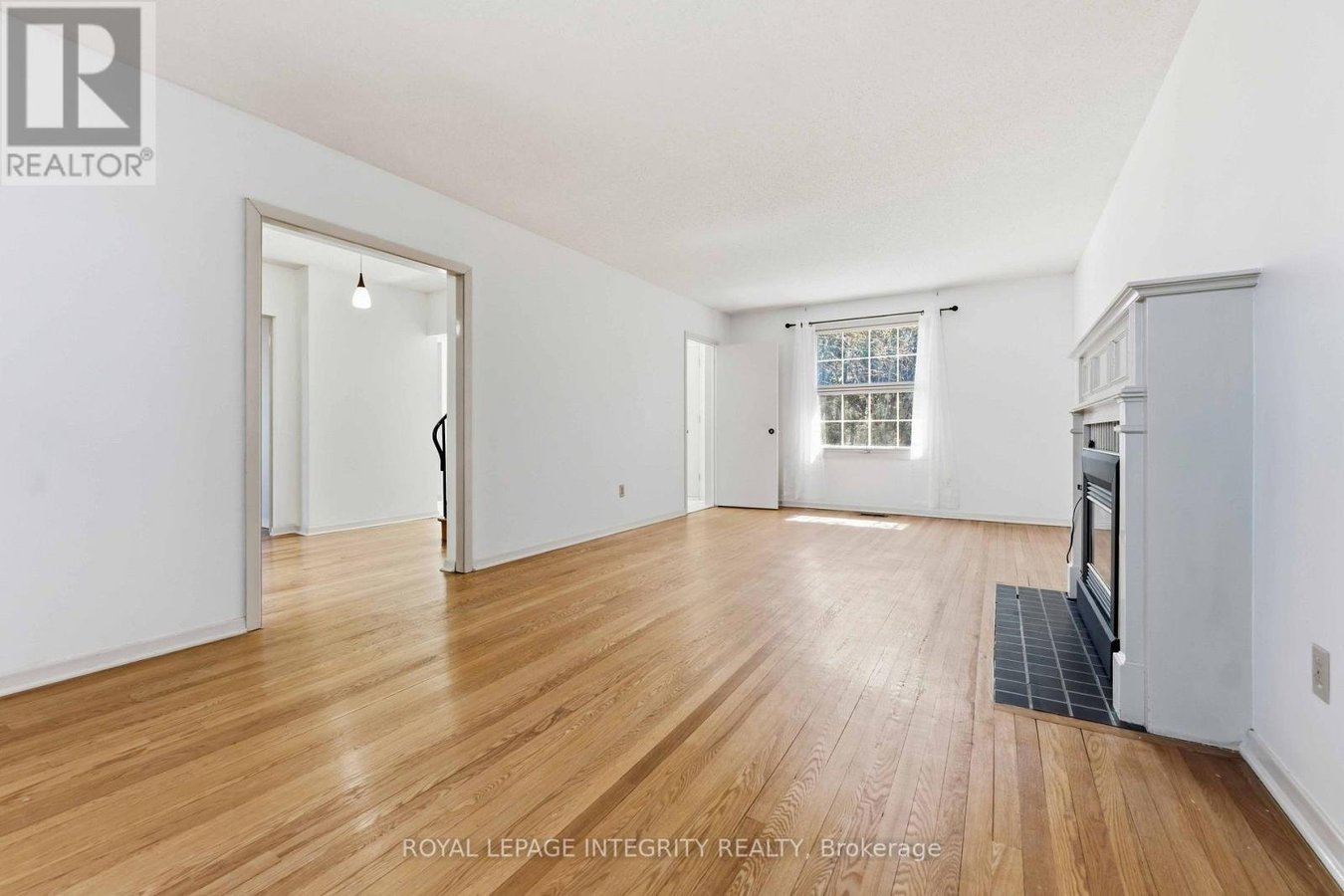 1842 PLAYFAIR DRIVE - Photo 5
