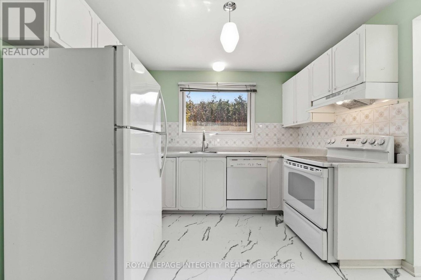 1842 PLAYFAIR DRIVE - Photo 7