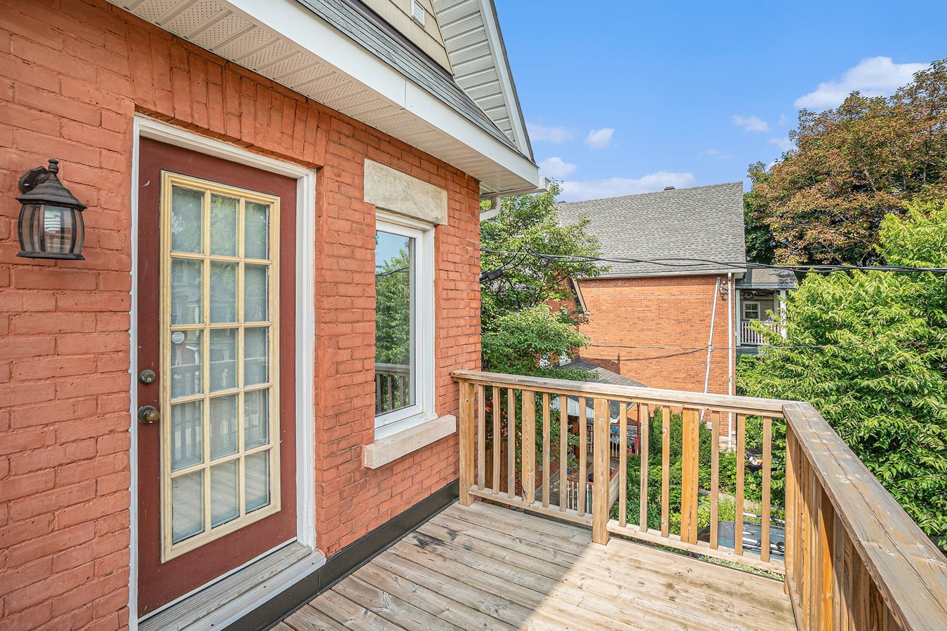 543 McLeod Street - Photo 4