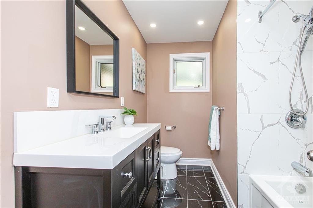 2674 Clarenda Street - Photo 4