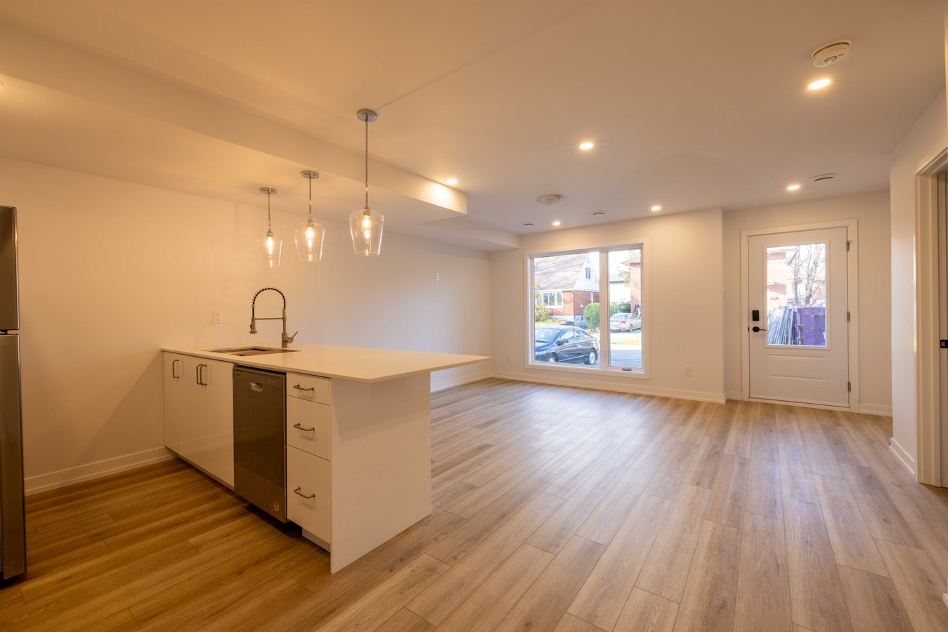 845 Dundee Avenue - Photo 3