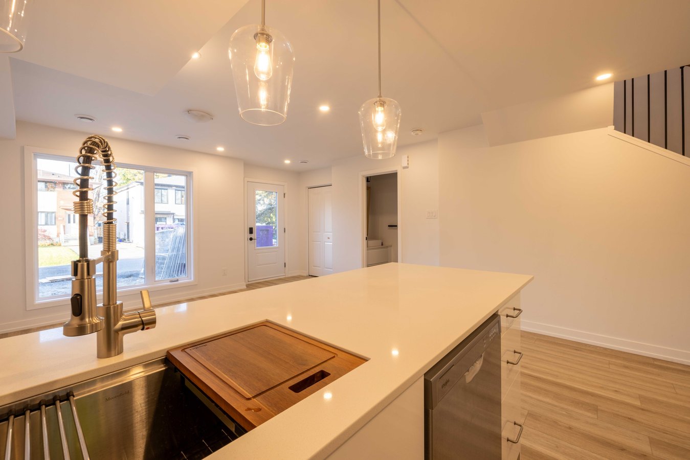 845 Dundee Avenue - Photo 4