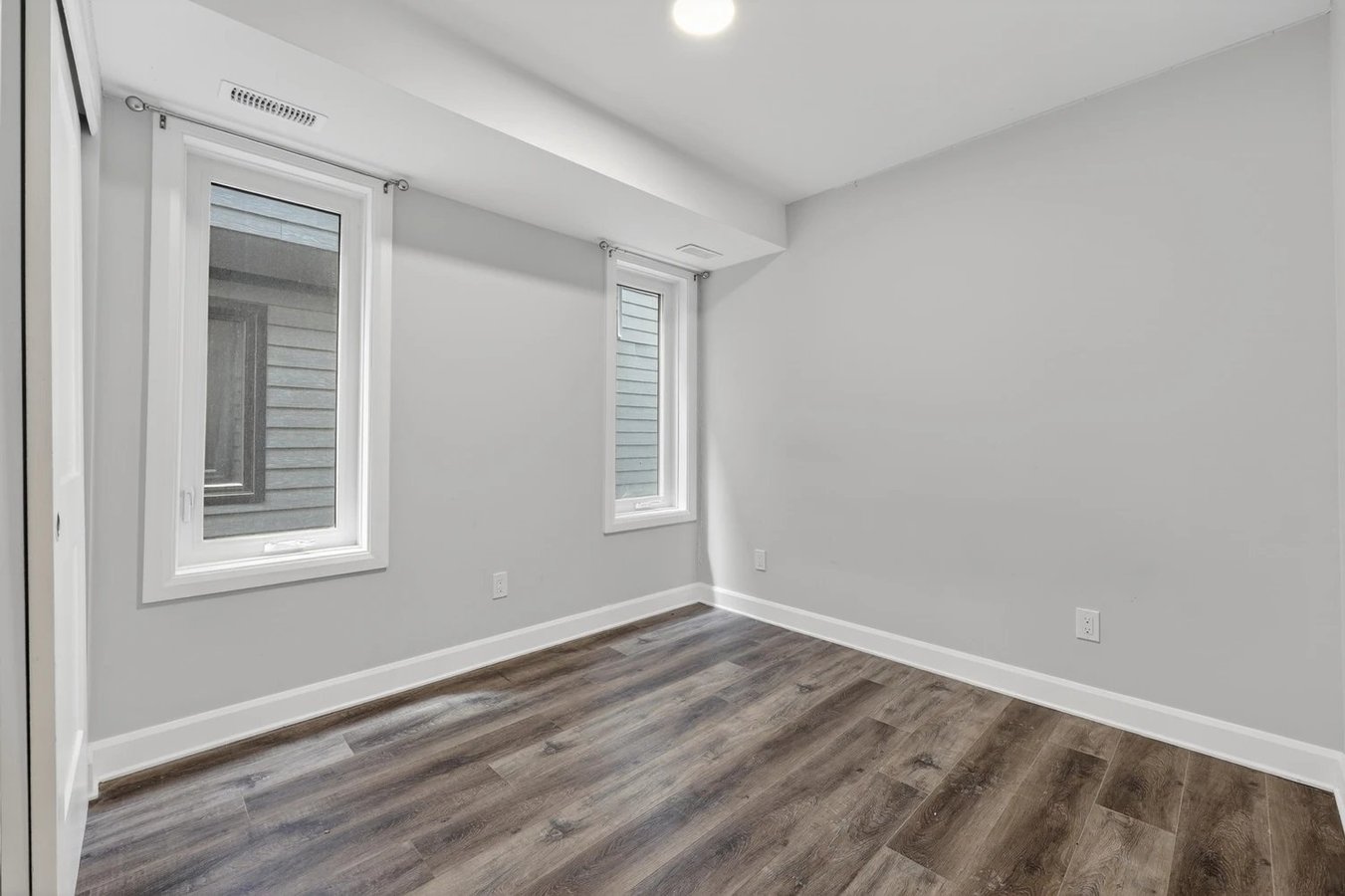 340 Shakespeare Street - Photo 38