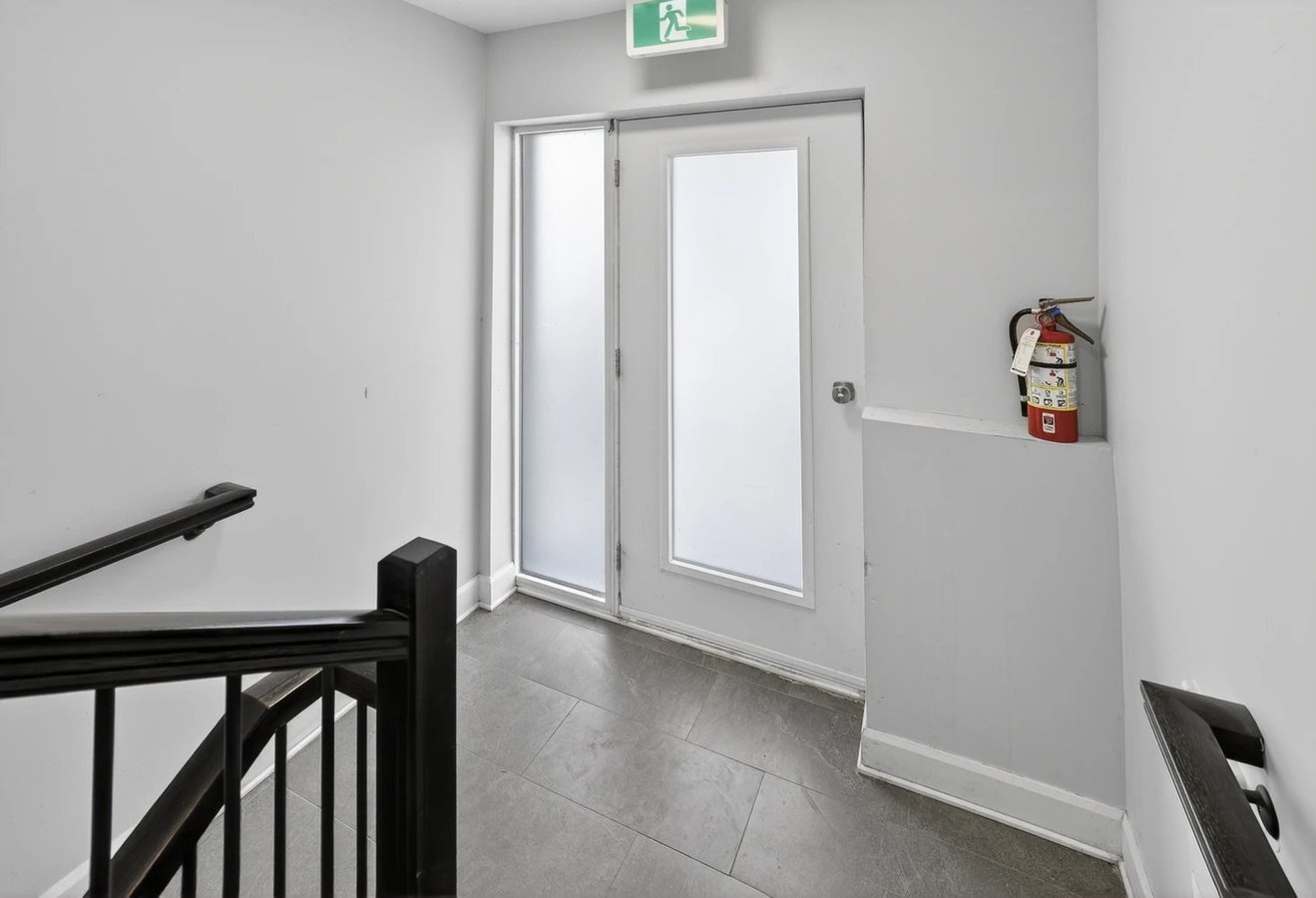 340 Shakespeare Street - Photo 15