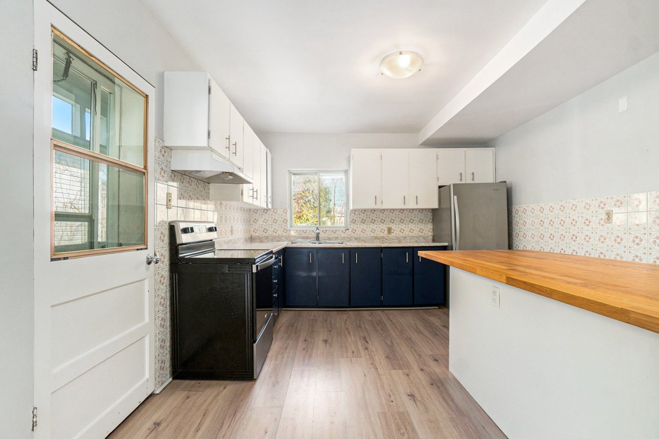 11 Champagne Avenue South - Photo 5