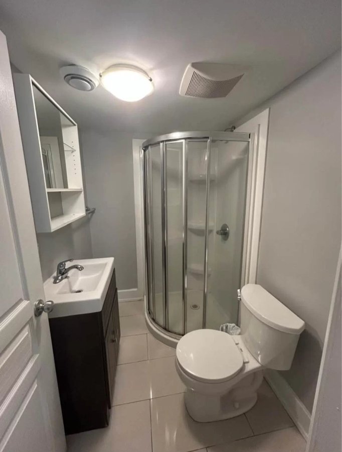 139 Henderson Avenue - Photo 3