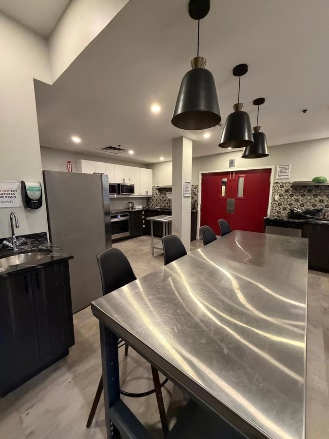 330 McLeod Street - Photo 3
