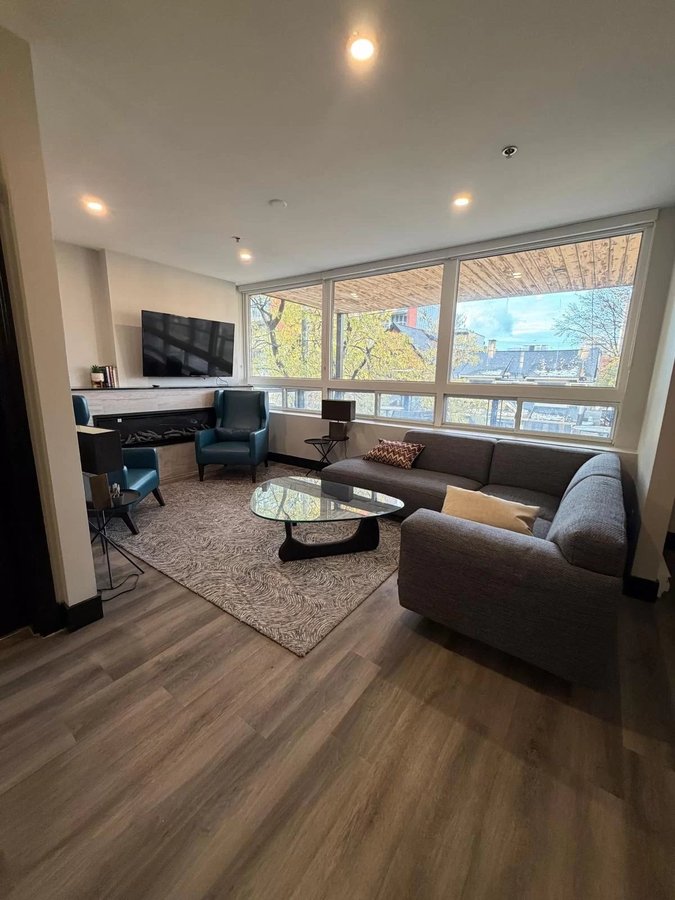 330 McLeod Street - Photo 2