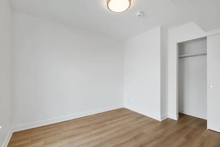 19 Robinson Avenue - Photo 2
