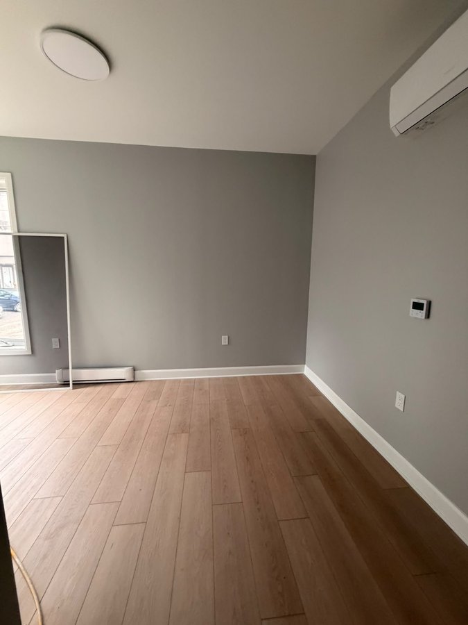 95 Henderson Avenue - Photo 9