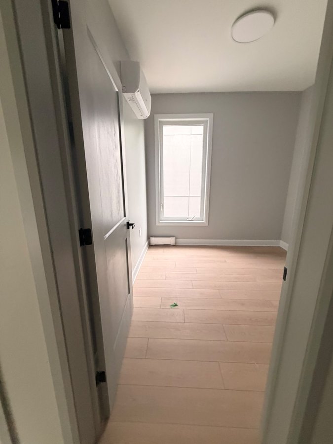 95 Henderson Avenue - Photo 2